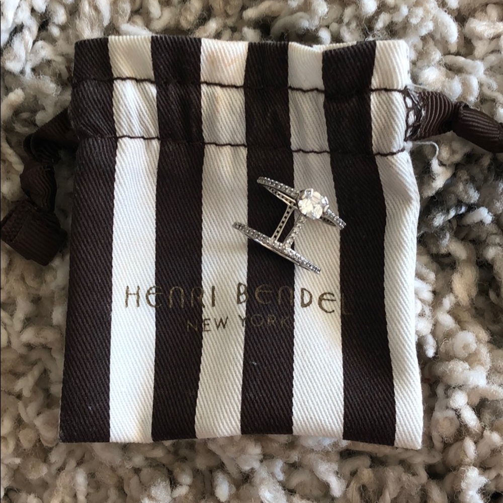 Henri Bendel sterling silver ring size 6